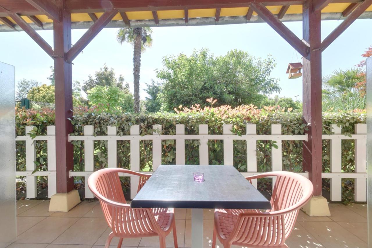 Contact Hotel O'Nice Сент Екстер'єр фото