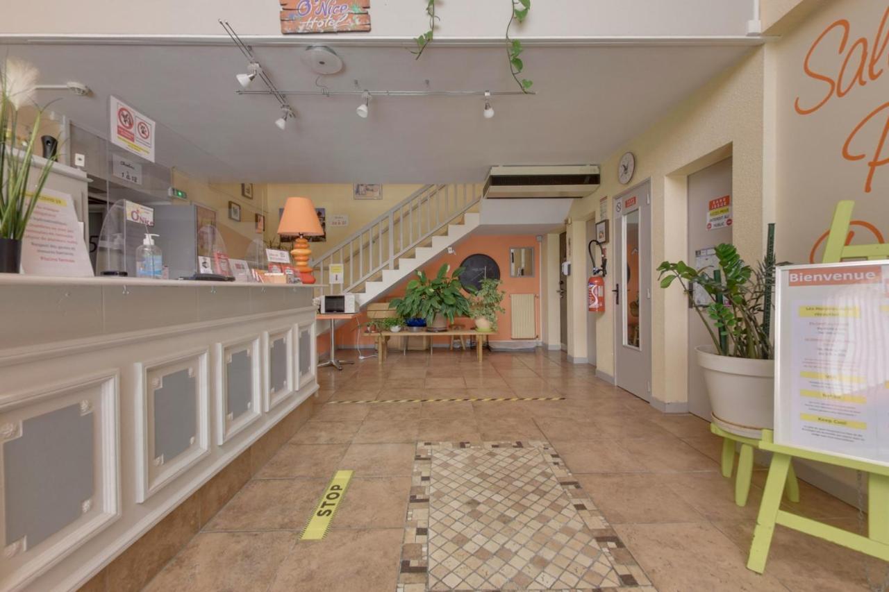 Contact Hotel O'Nice Сент Екстер'єр фото