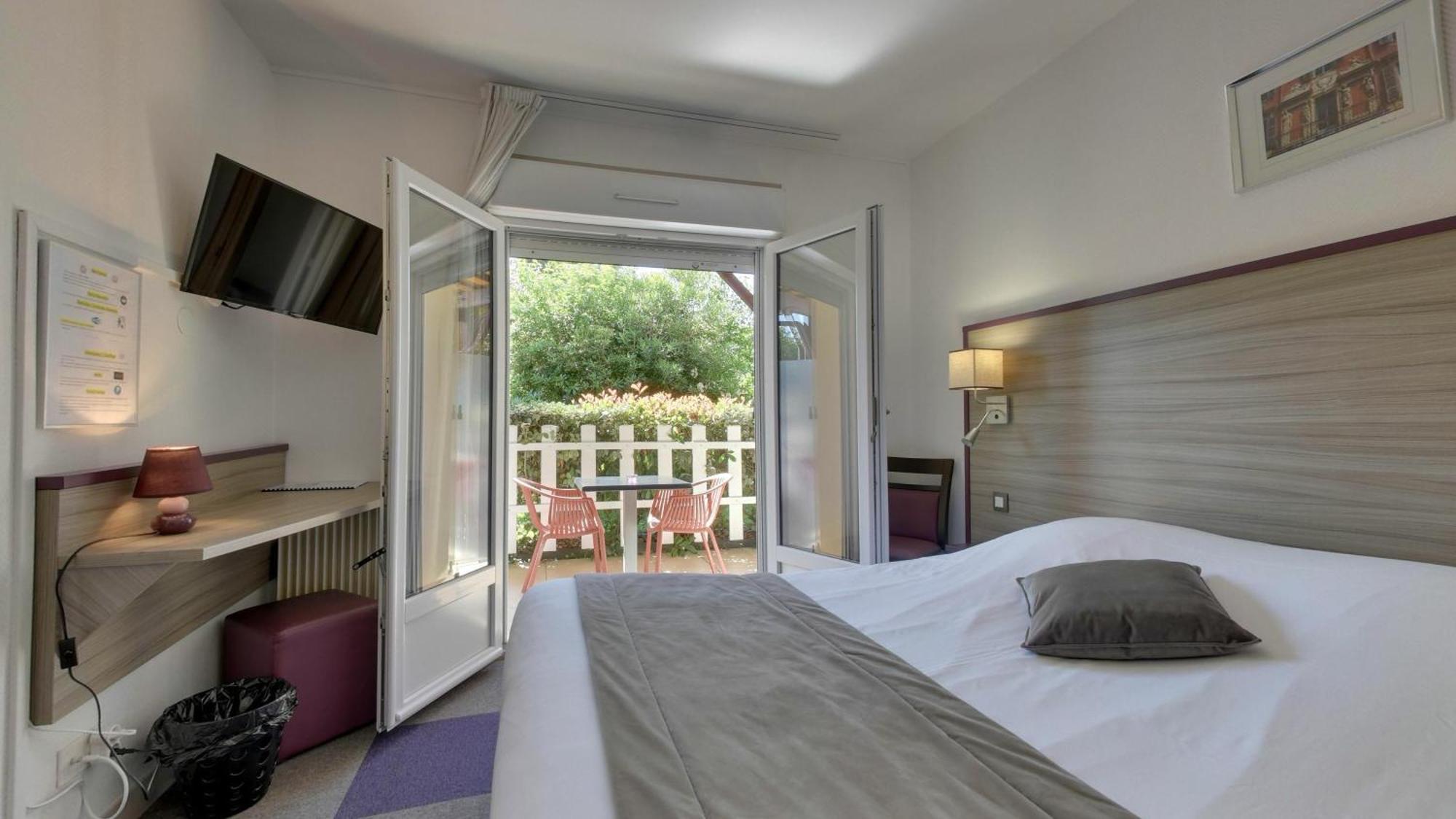 Contact Hotel O'Nice Сент Екстер'єр фото