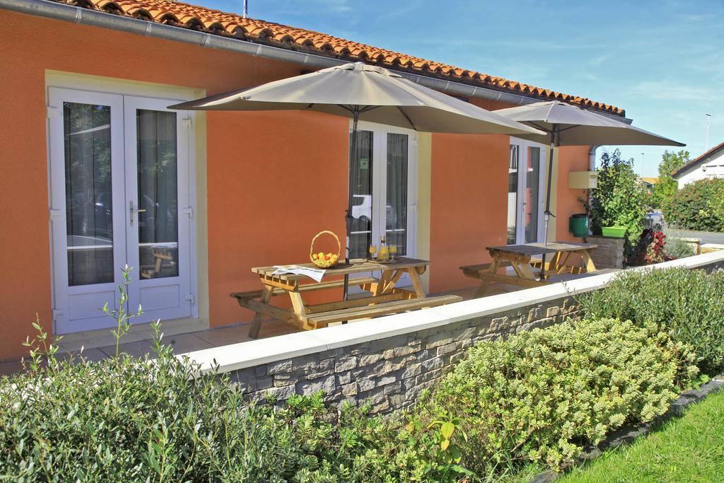 Contact Hotel O'Nice Сент Екстер'єр фото