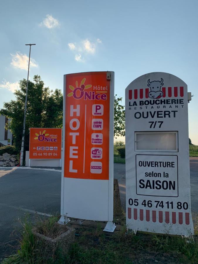 Contact Hotel O'Nice Сент Екстер'єр фото